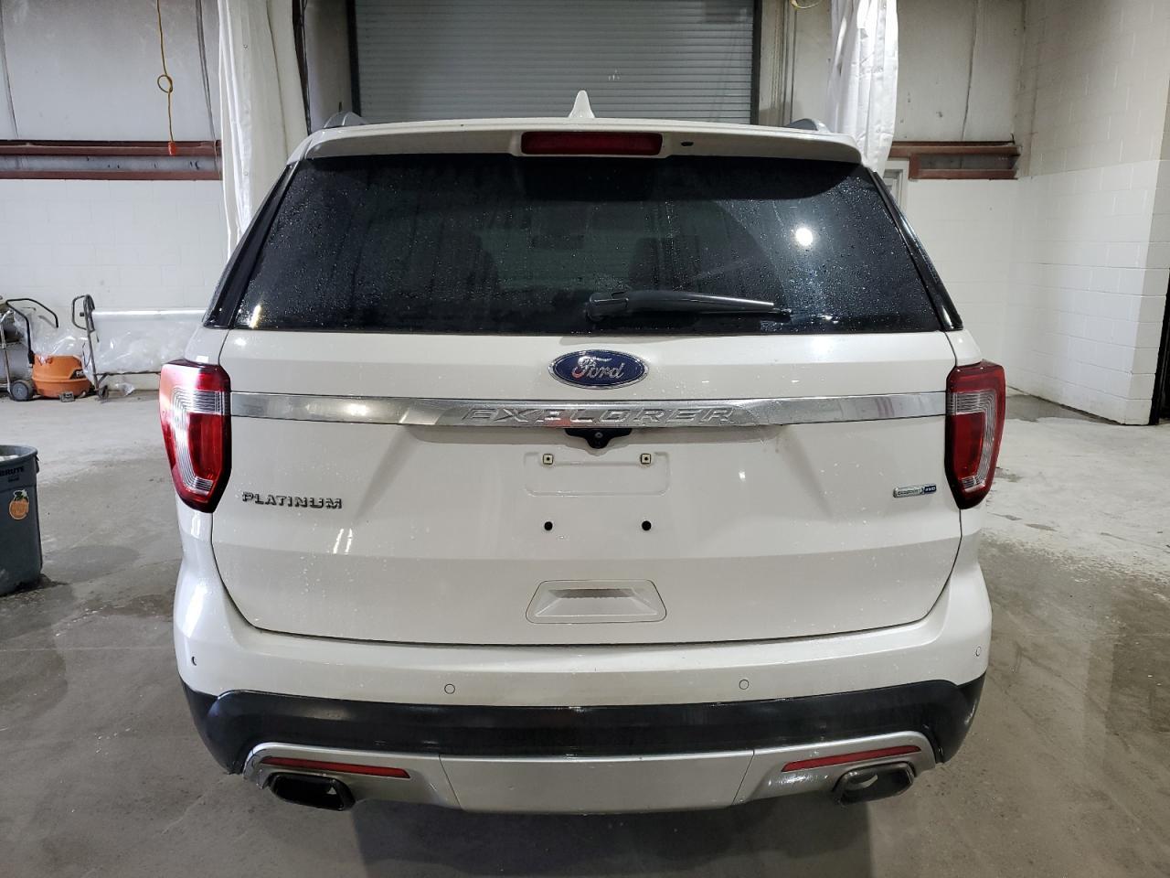 2016 Ford Explorer Platinum - Image 6