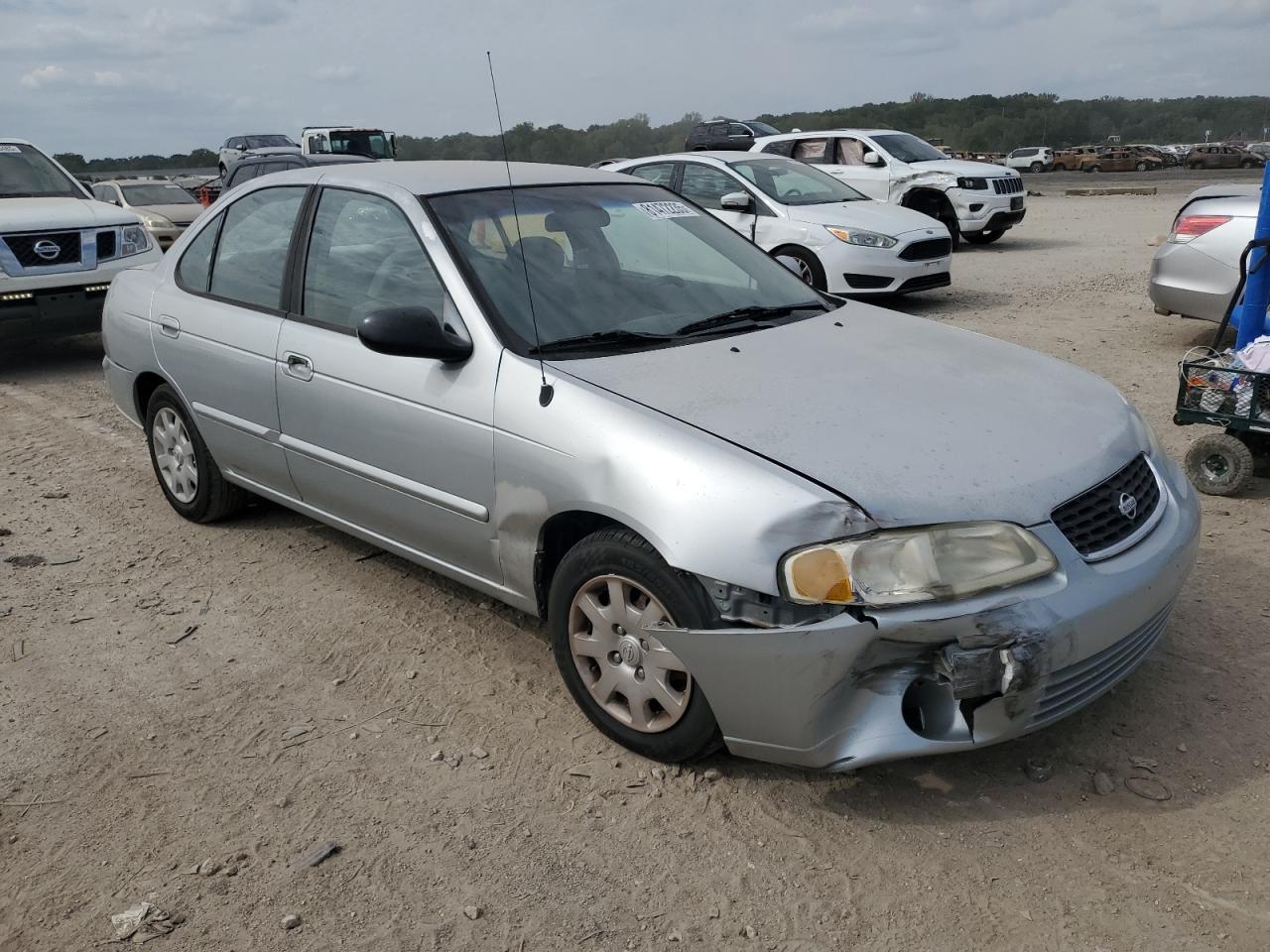 2002 Nissan Sentra Xe - Фото 4