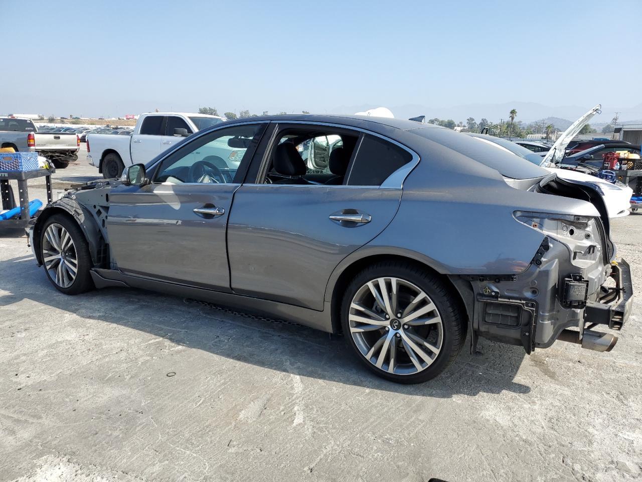 2022 Infiniti Q50 Sensory - Фото 2