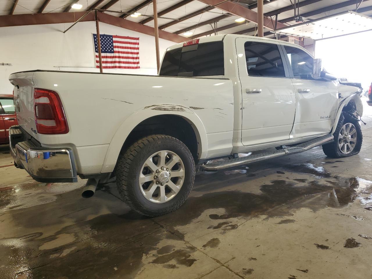 2022 Ram 2500 Laramie - Фото 3
