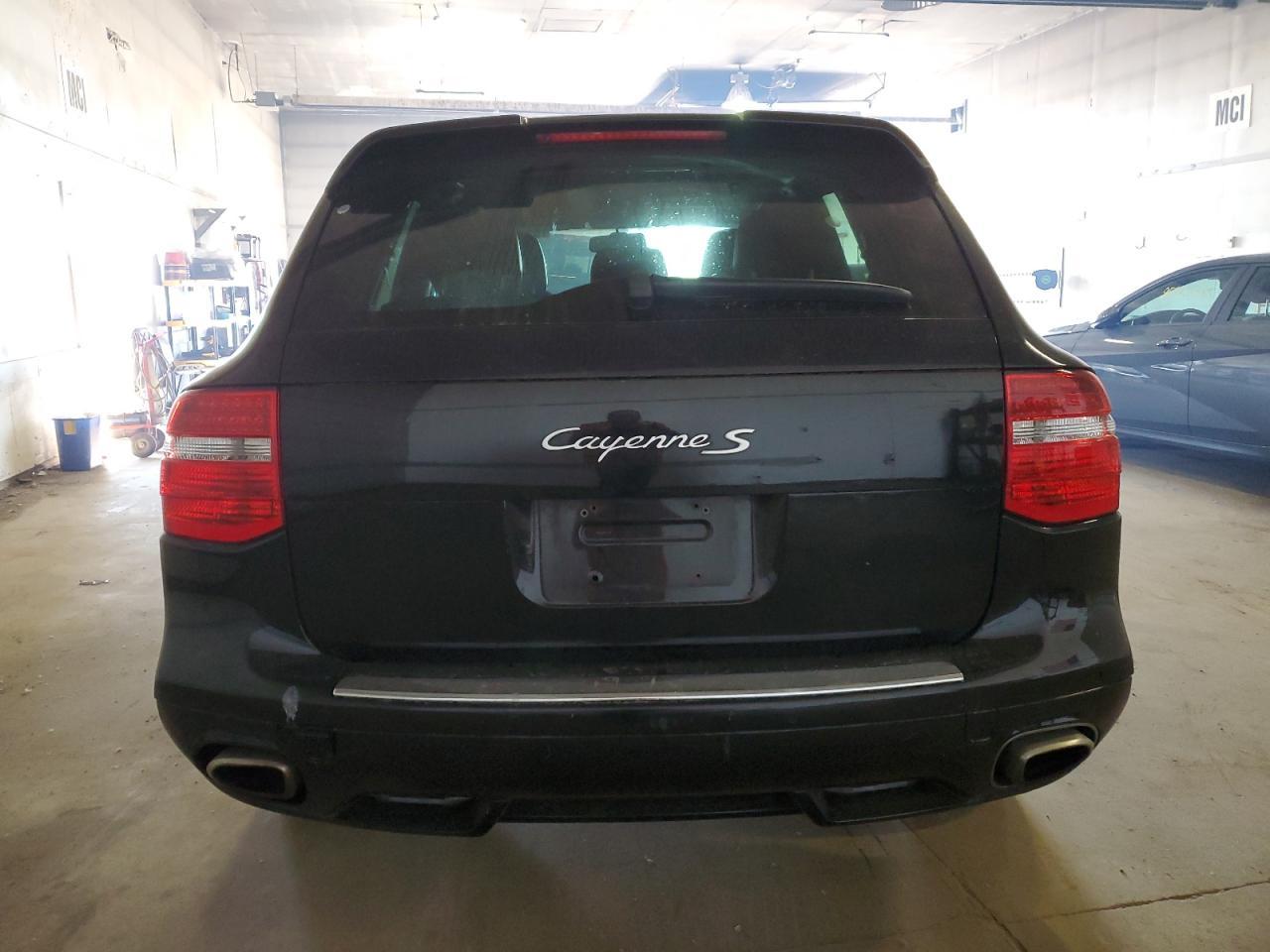 2010 Porsche Cayenne S - Фото 6