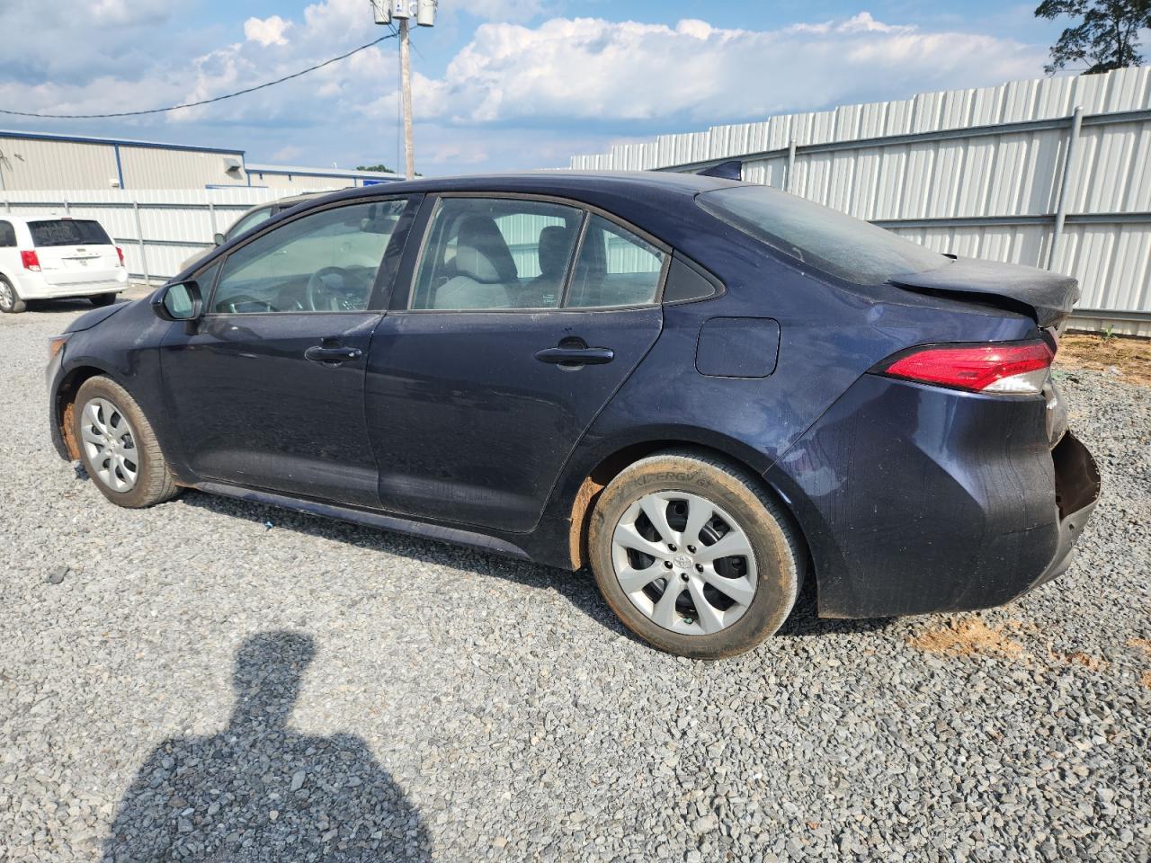 2022 Toyota Corolla Le - Image 2