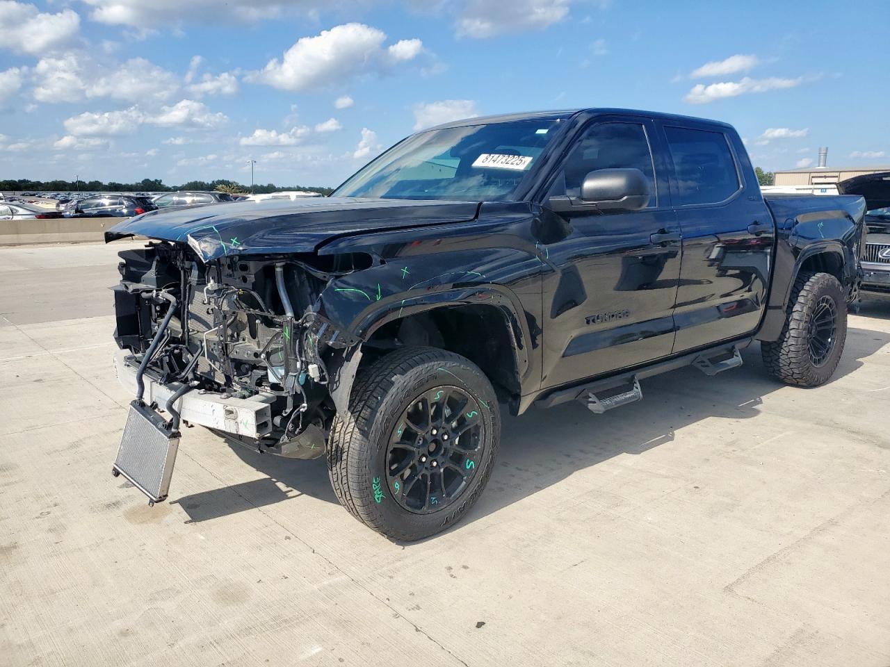 2025 Toyota Tundra Crewmax Sr
