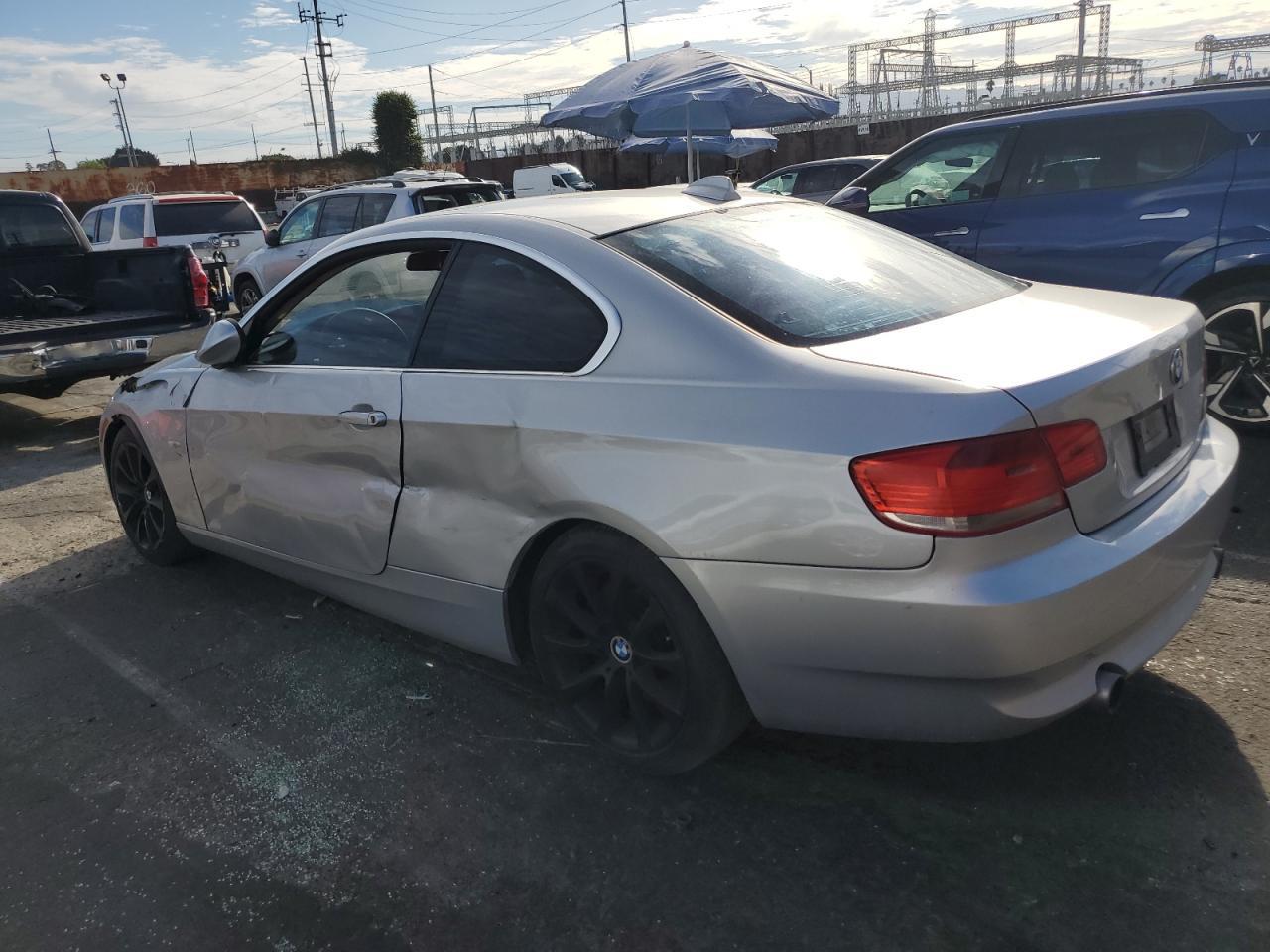 2008 BMW 335 Xi - Фото 2