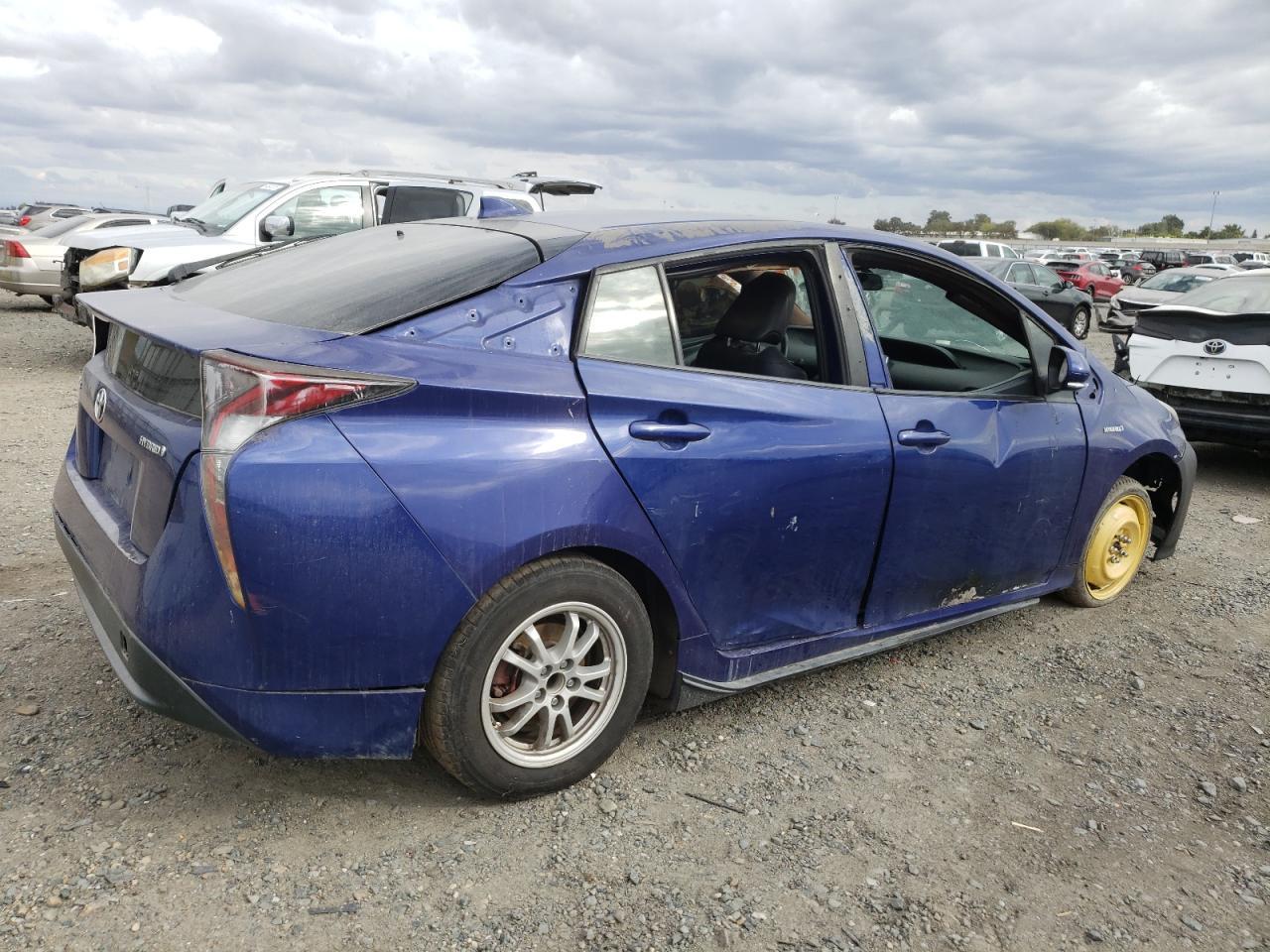 2016 Toyota Prius - Фото 3