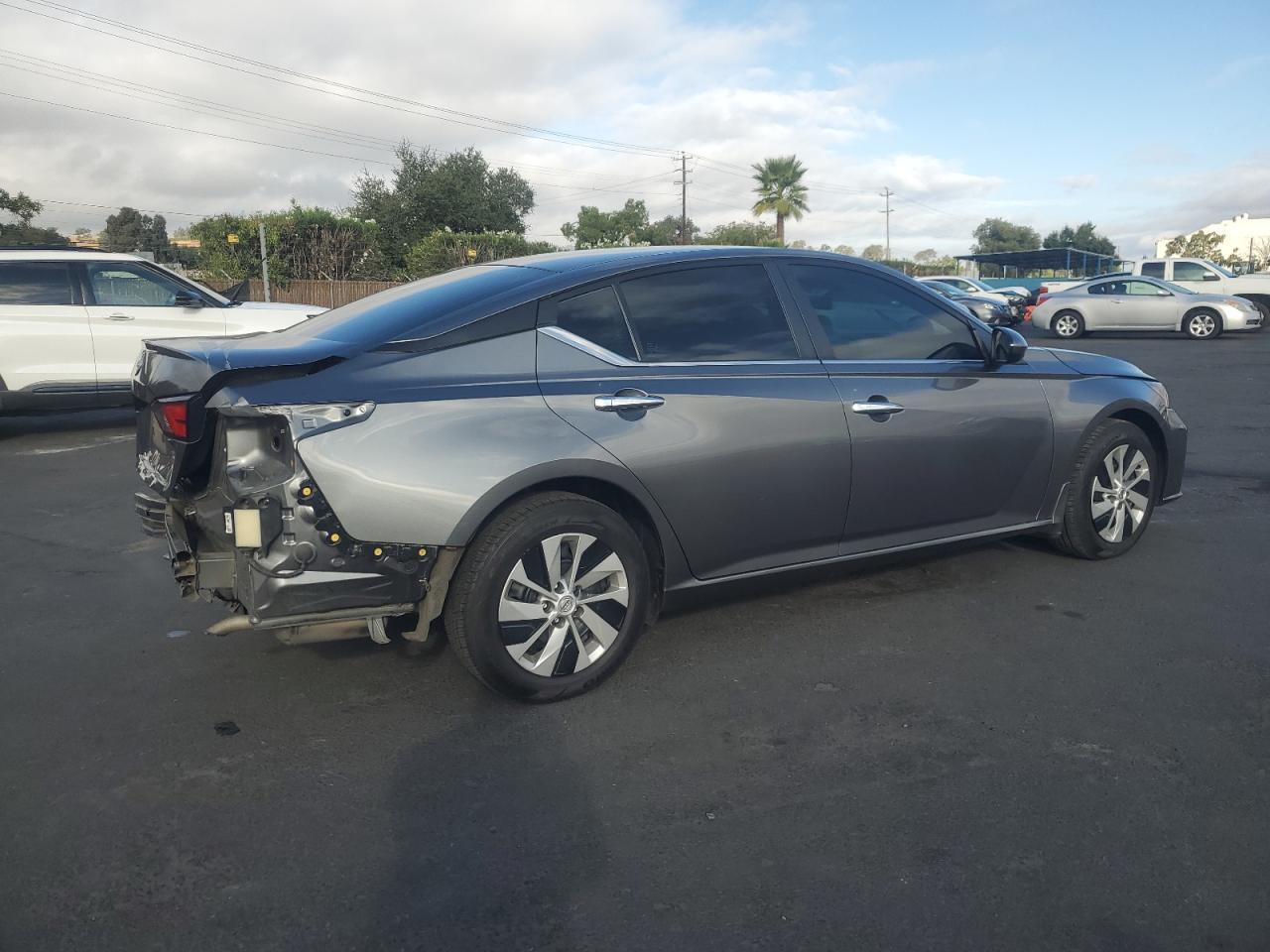 2023 Nissan Altima S - Фото 3