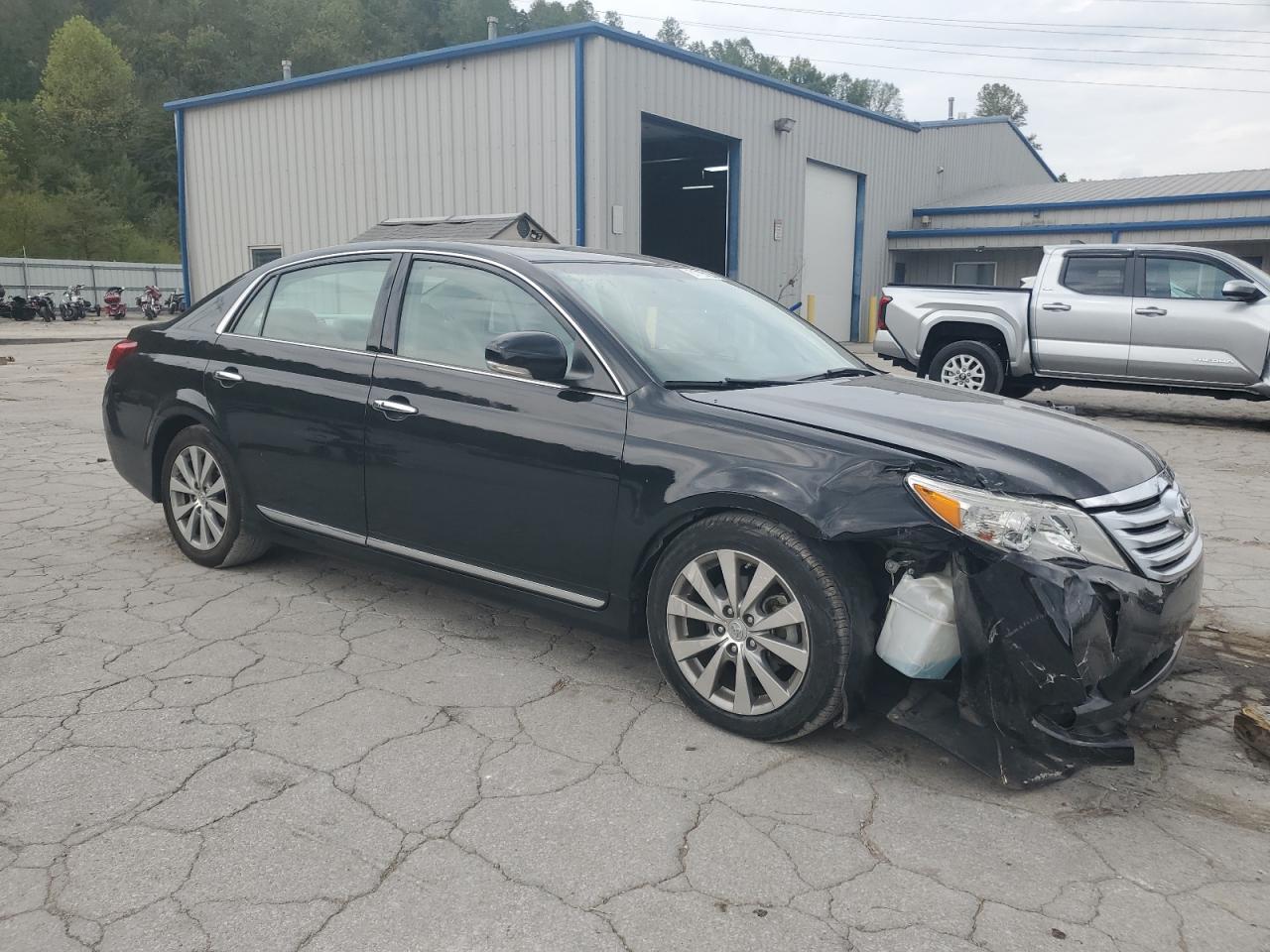 2011 Toyota Avalon Base - Фото 4