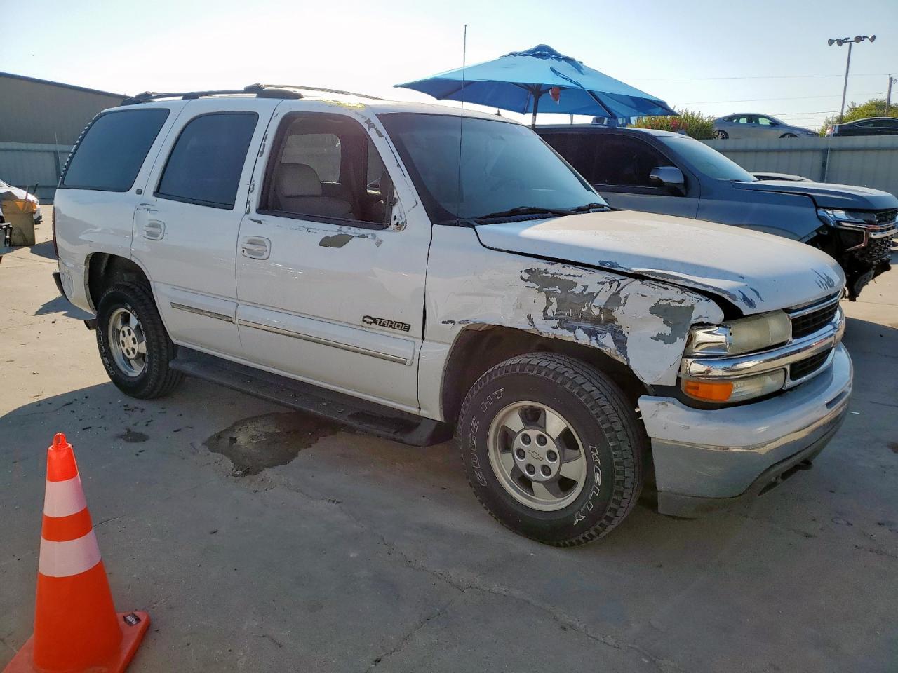 2002 Chevrolet Tahoe C1500 - Фото 4
