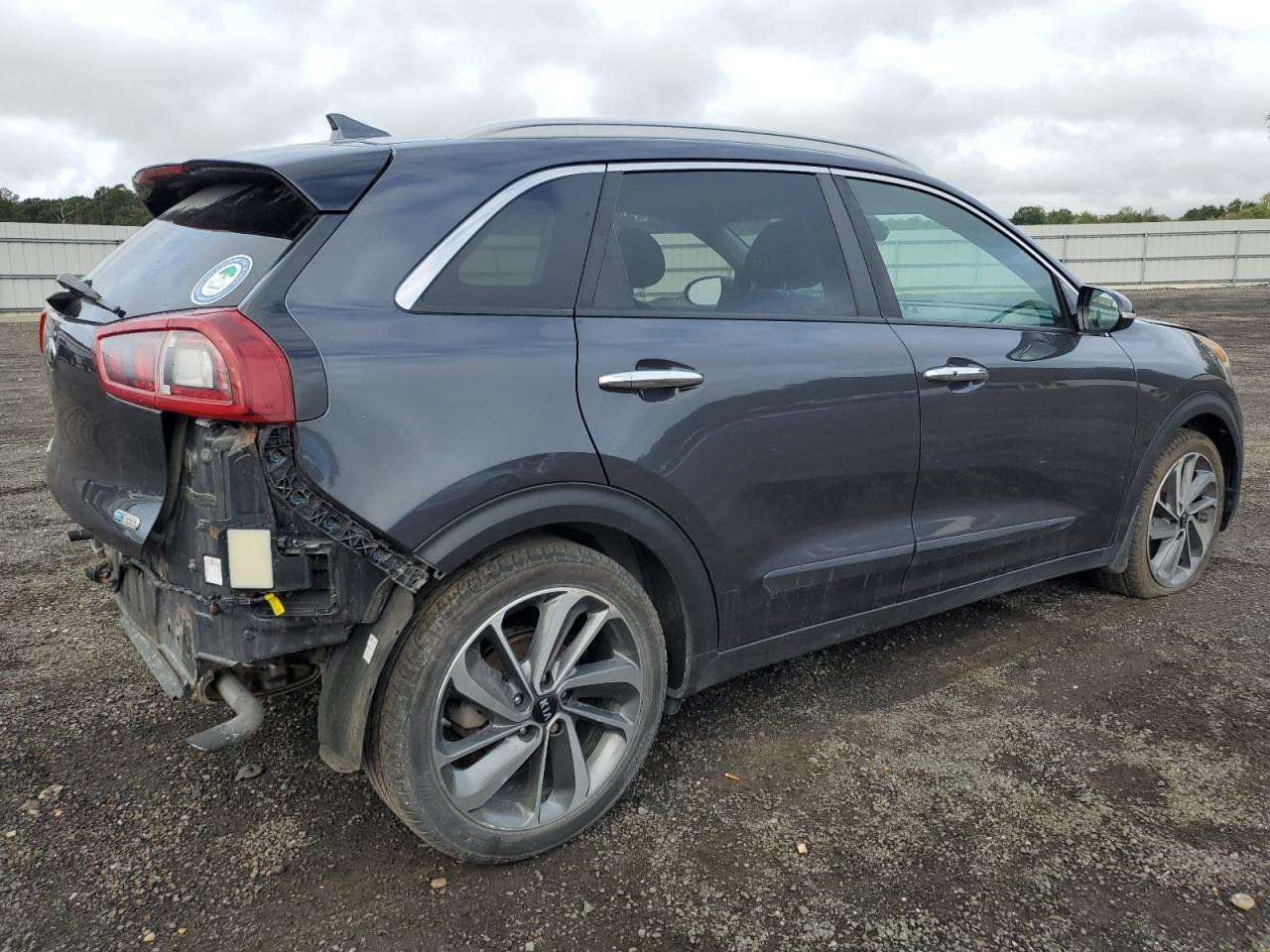 2018 Kia Niro Touring - Image 3