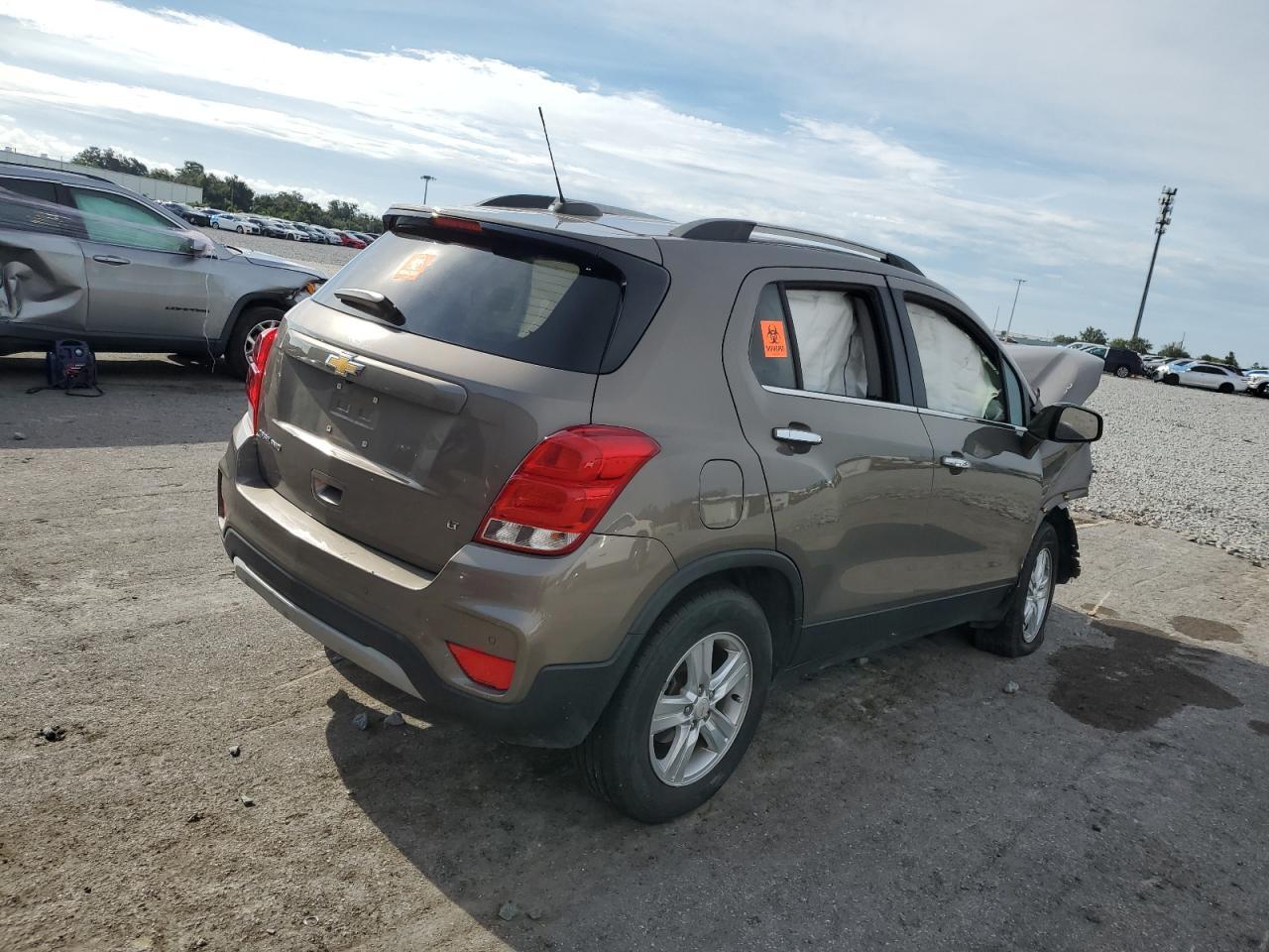 2020 Chevrolet Trax 1Lt - Фото 3