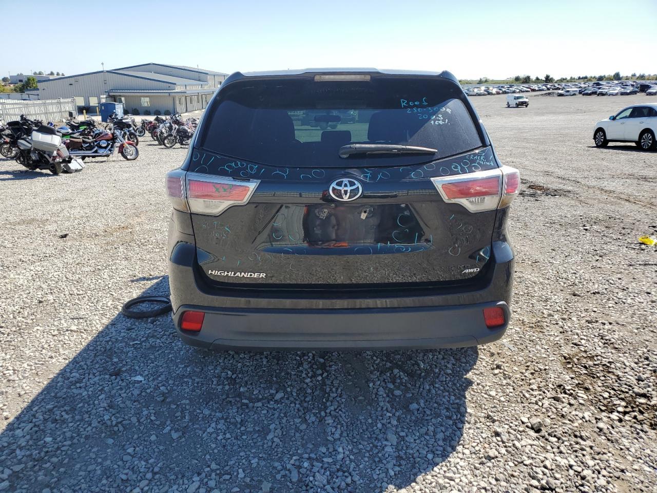 2016 Toyota Highlander Le - Фото 6