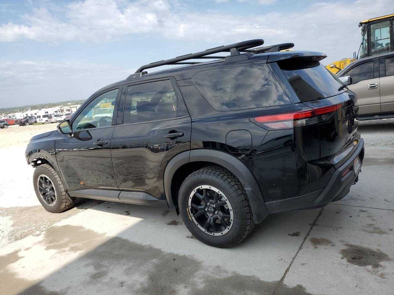 2025 Nissan Pathfinder Rock Creek - Фото 2