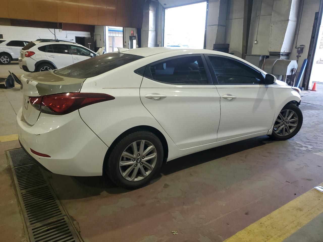2016 Hyundai Elantra Se - Image 3