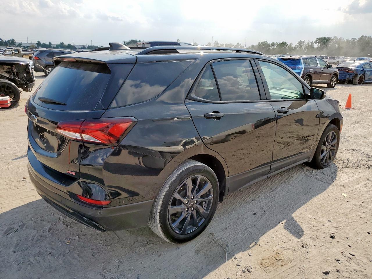 2024 Chevrolet Equinox Rs - Фото 3