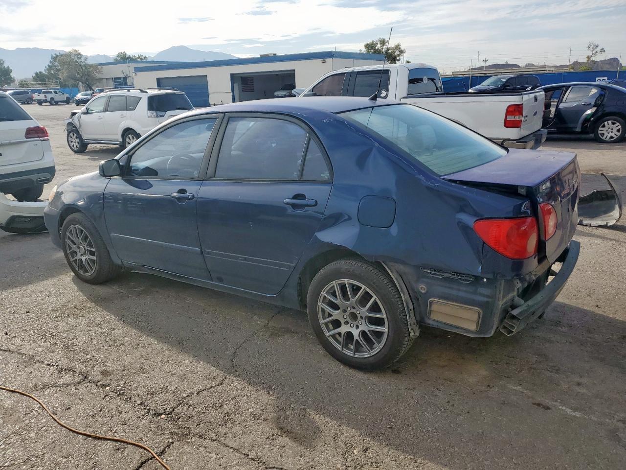 2005 Toyota Corolla Ce - Image 2