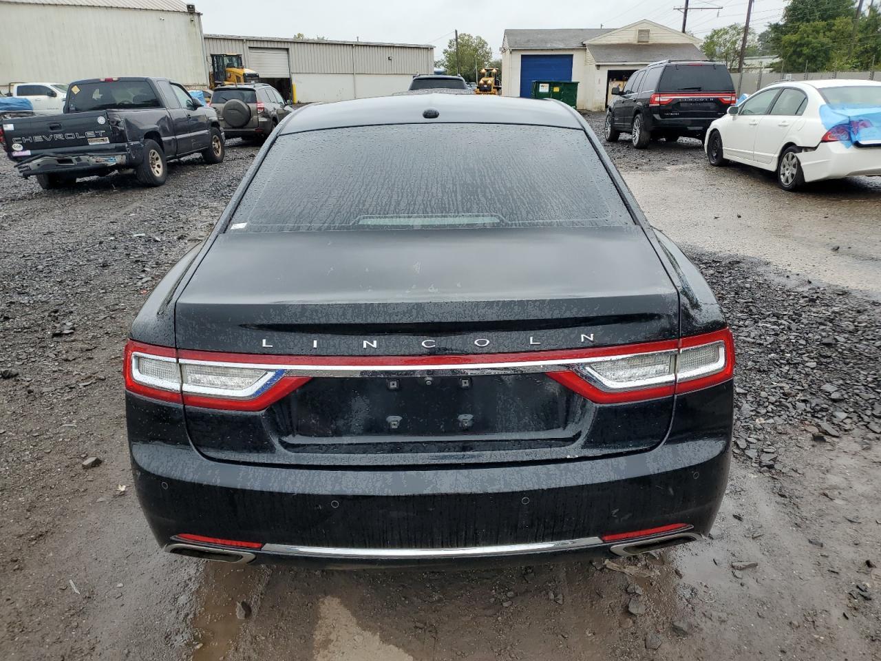 2017 Lincoln Continental Premiere - Фото 6
