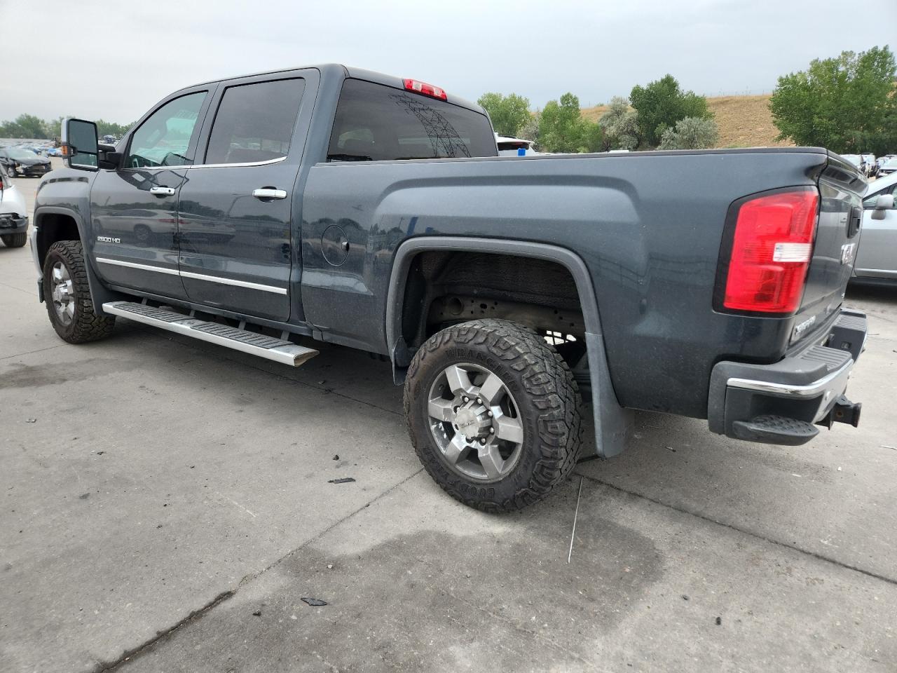 2019 GMC Sierra K2500 Slt - Фото 2