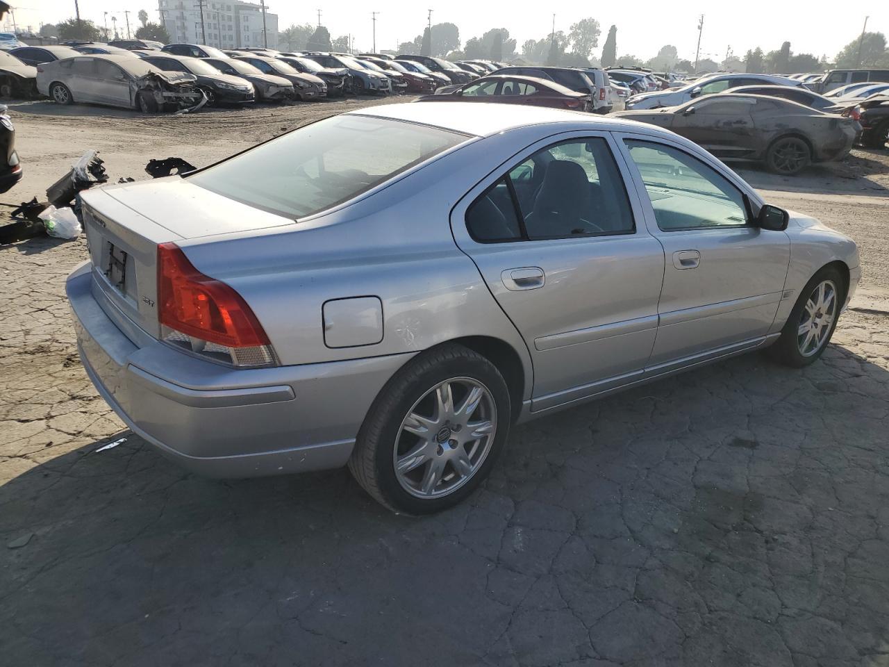 2006 Volvo S60 2.5T - Фото 3