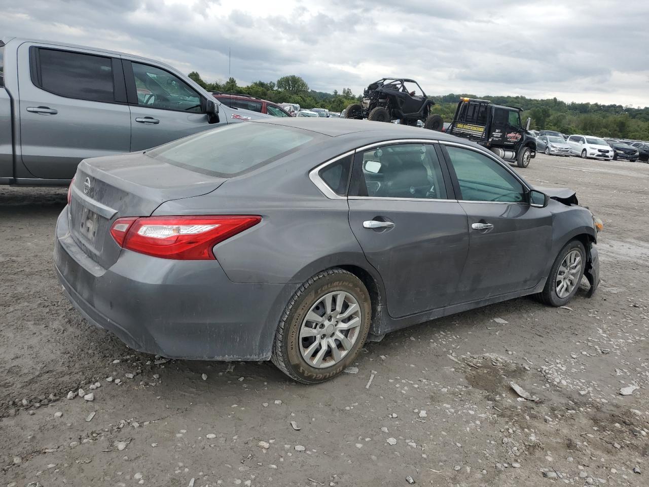 2016 Nissan Altima 2.5 - Image 3