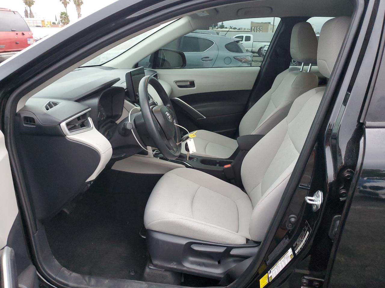 2024 Toyota Corolla Cross L - Image 7