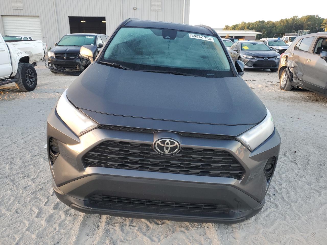 2024 Toyota Rav4 Xle - Image 5