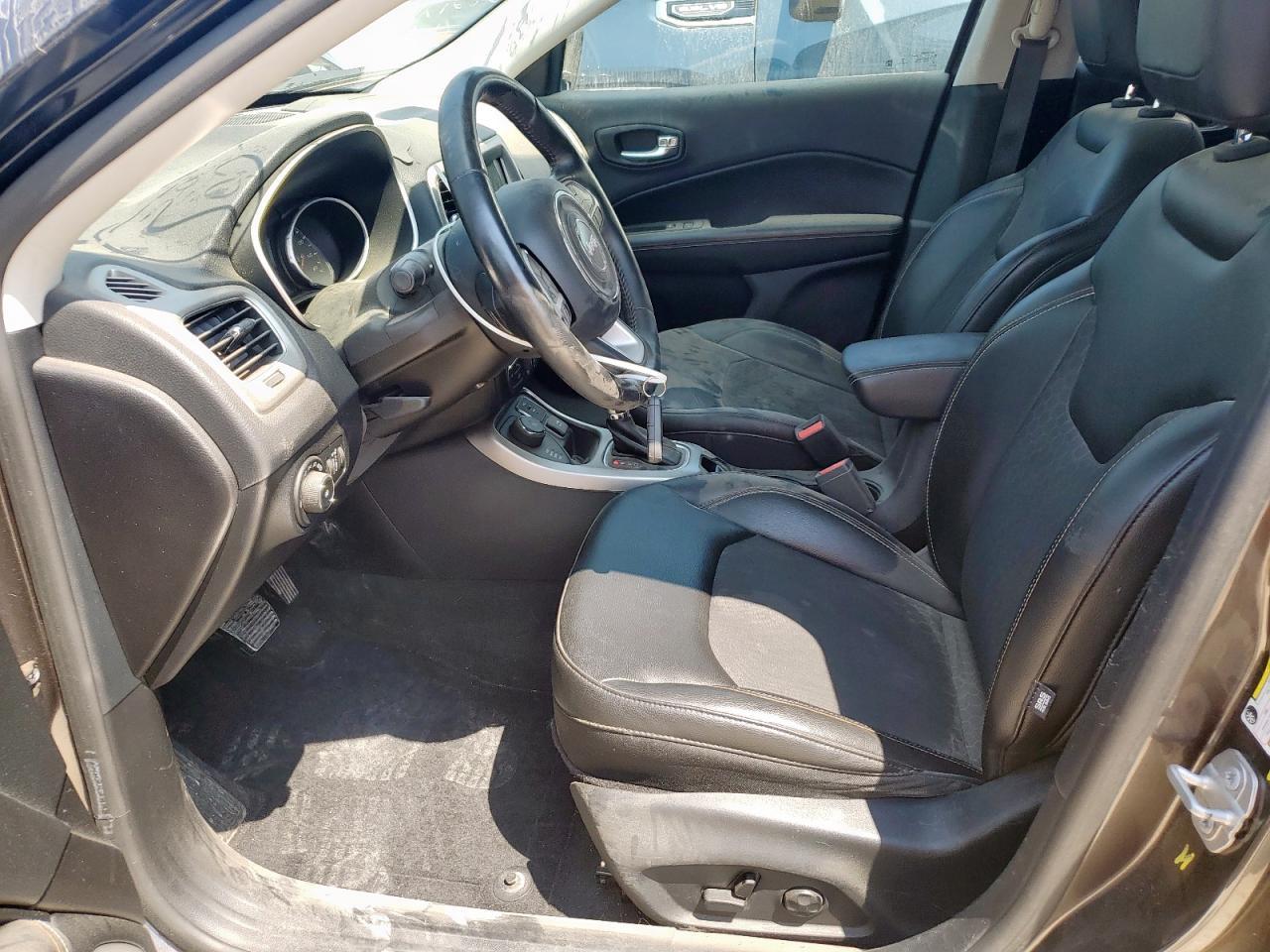 2018 Jeep Compass Latitude - Image 7