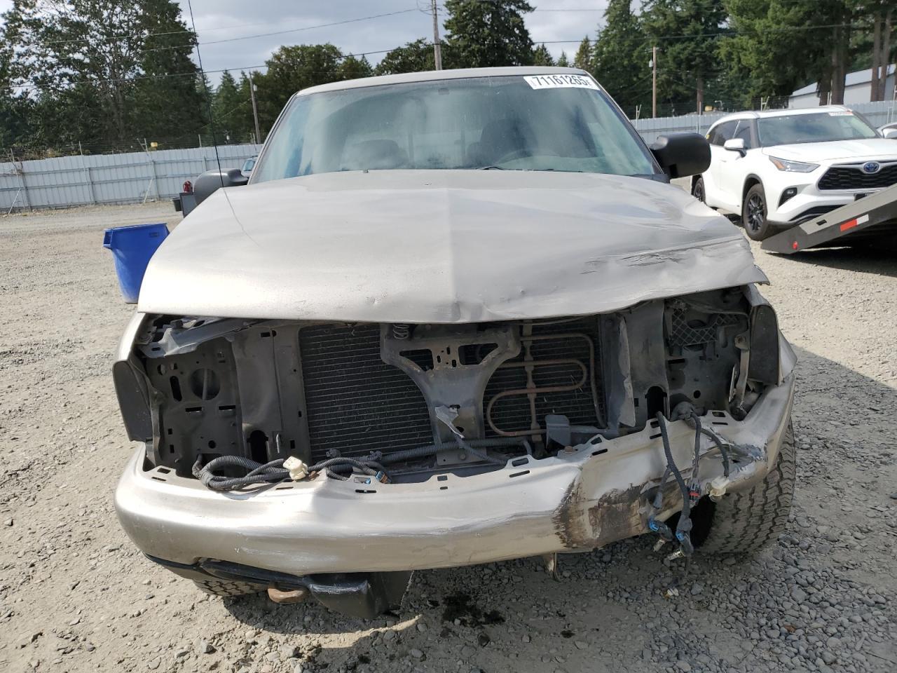 2004 Chevrolet S Truck S10 - Image 5