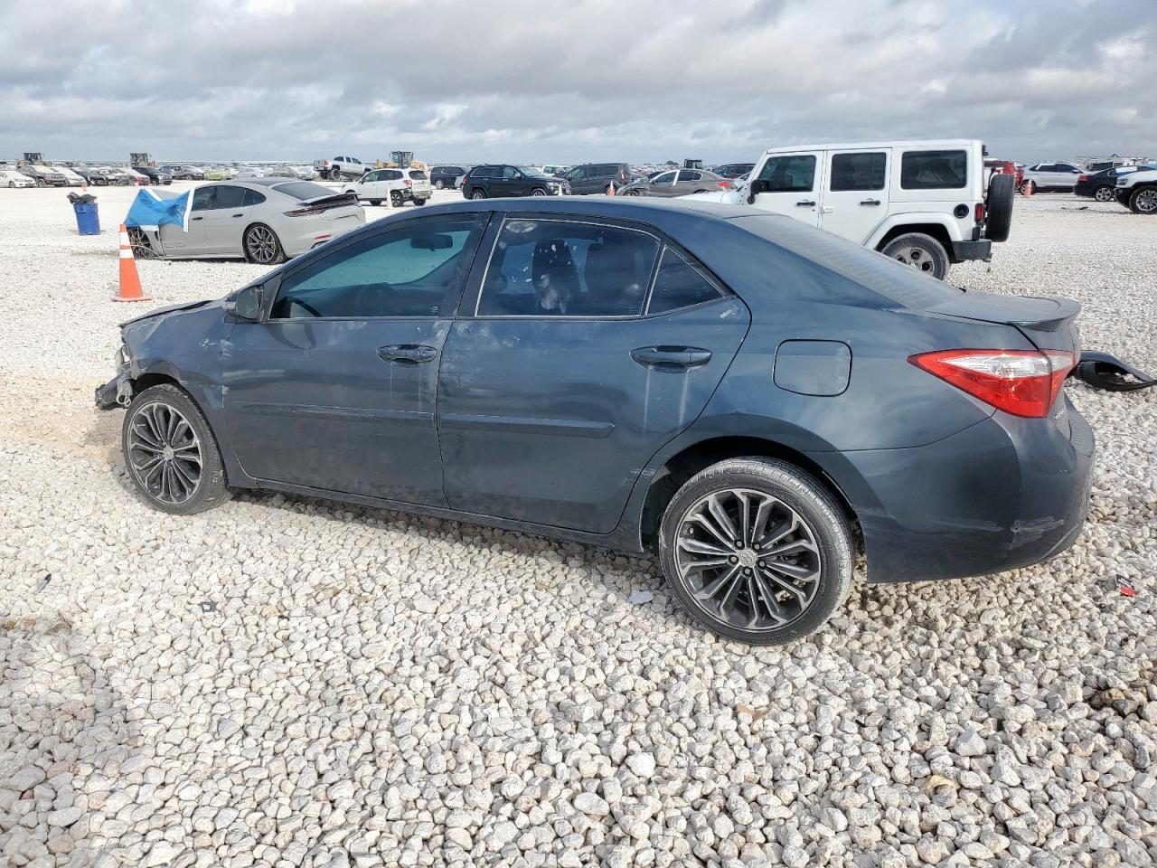 2016 Toyota Corolla S Plus - Фото 2