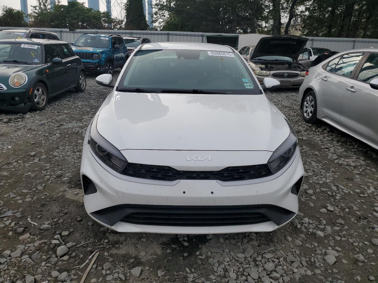 2023 Kia Forte Lx - Image 5