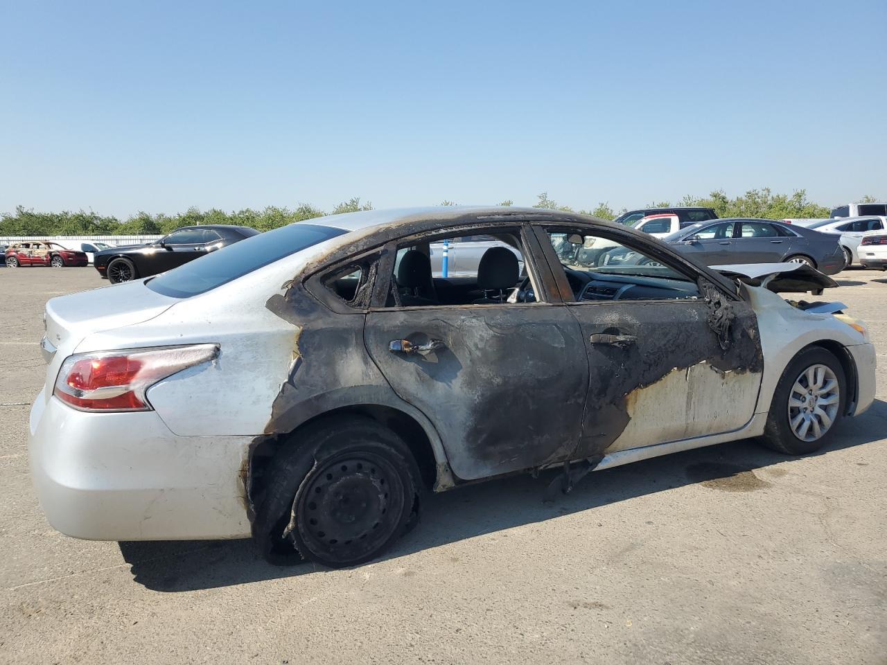 2015 Nissan Altima 2.5 - Фото 3