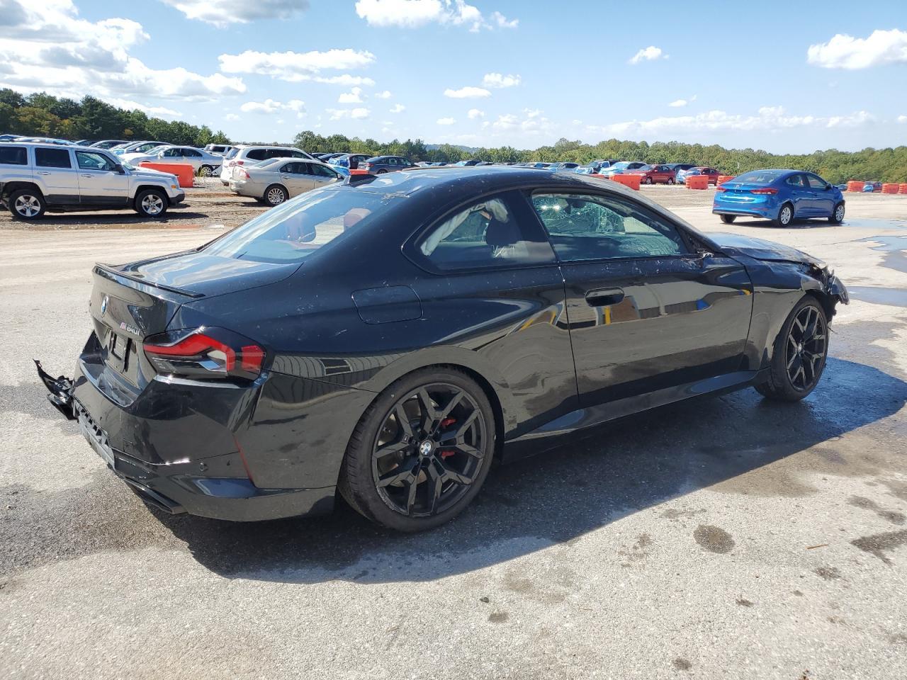 2025 BMW M240Xi - Фото 3