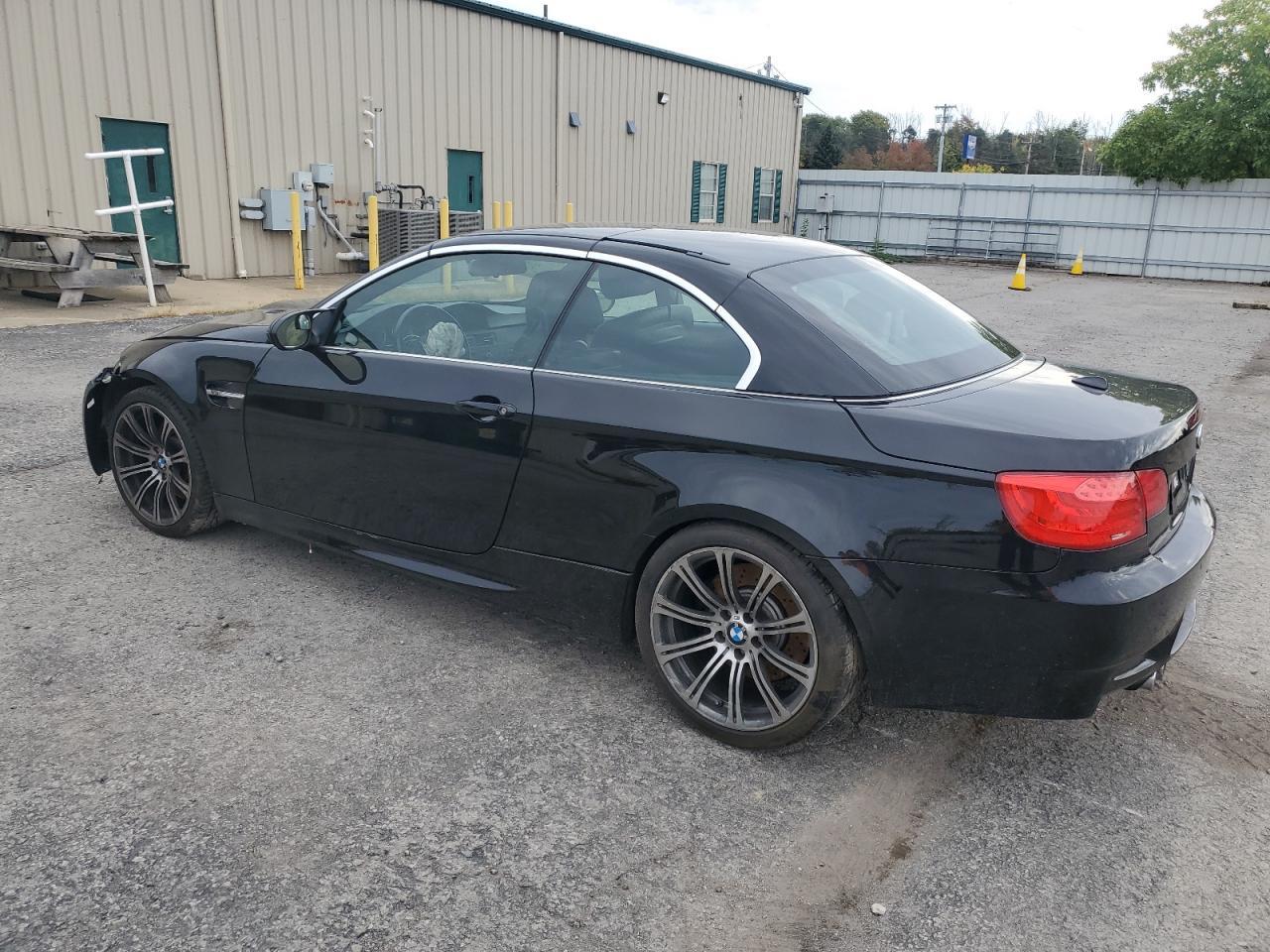 2011 BMW M3 - Image 2