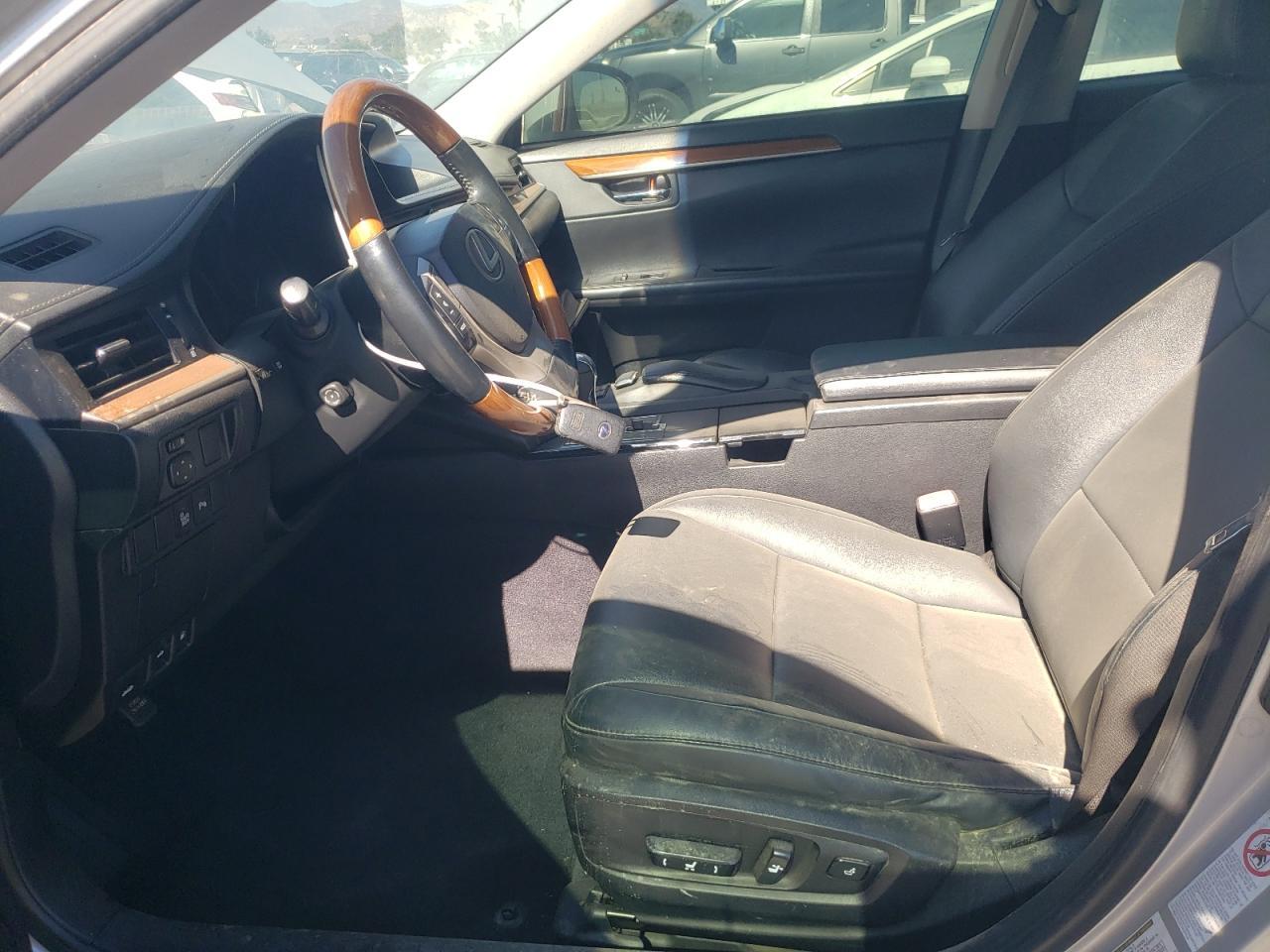 2013 Lexus Es 300H - Image 7