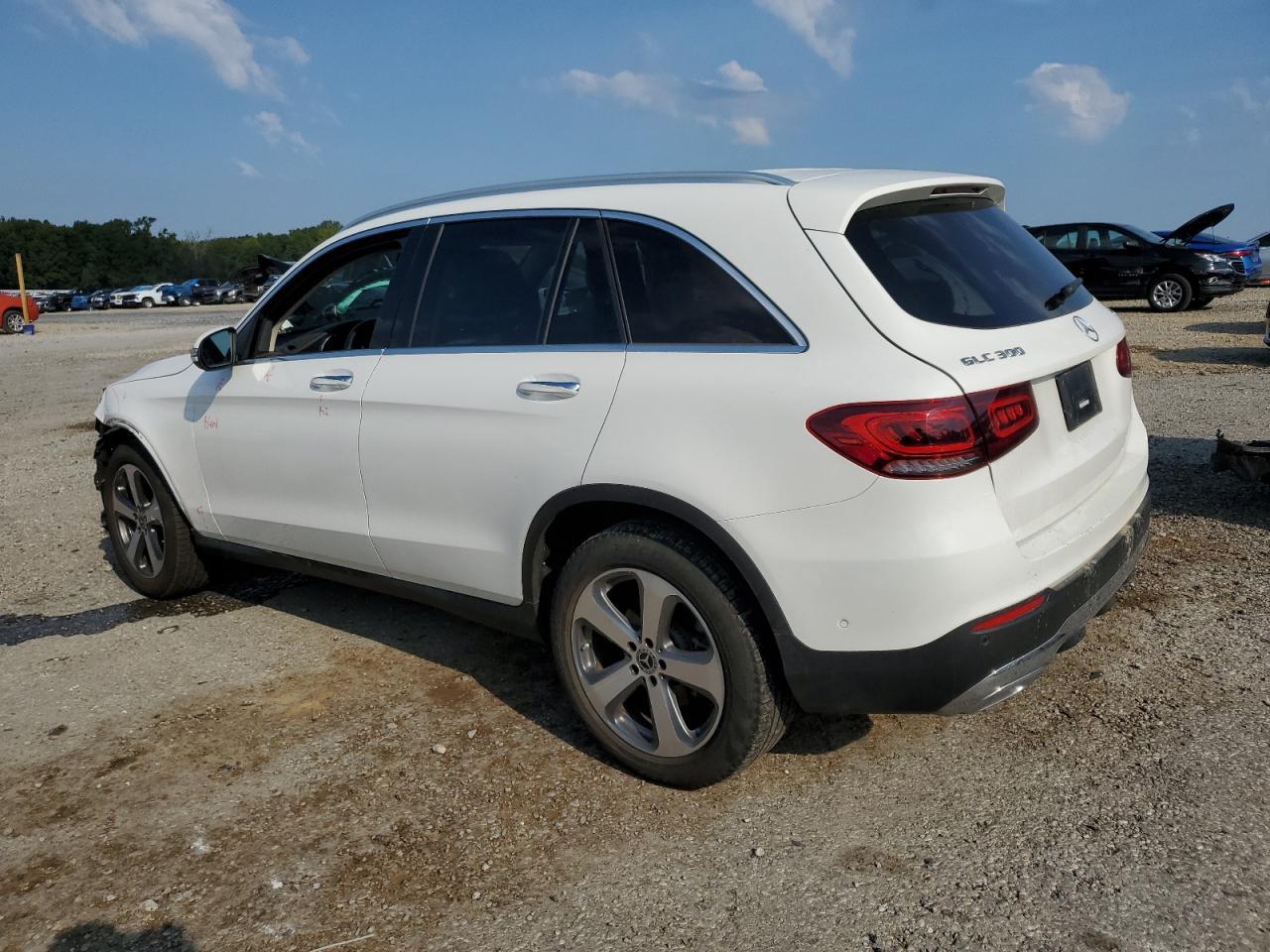 2022 Mercedes-Benz Glc 300 4Matic - Фото 2