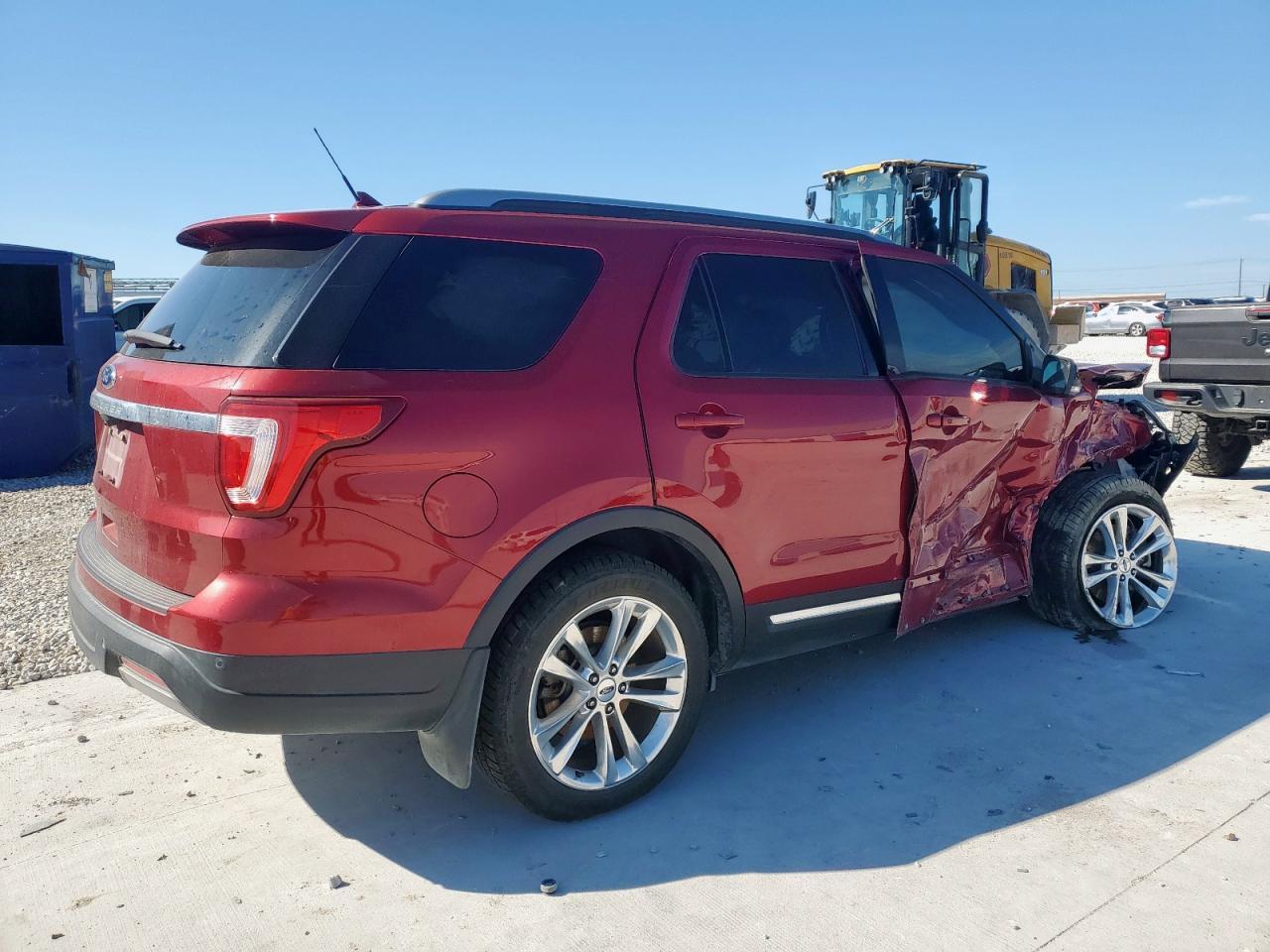 2019 Ford Explorer Xlt - Image 3