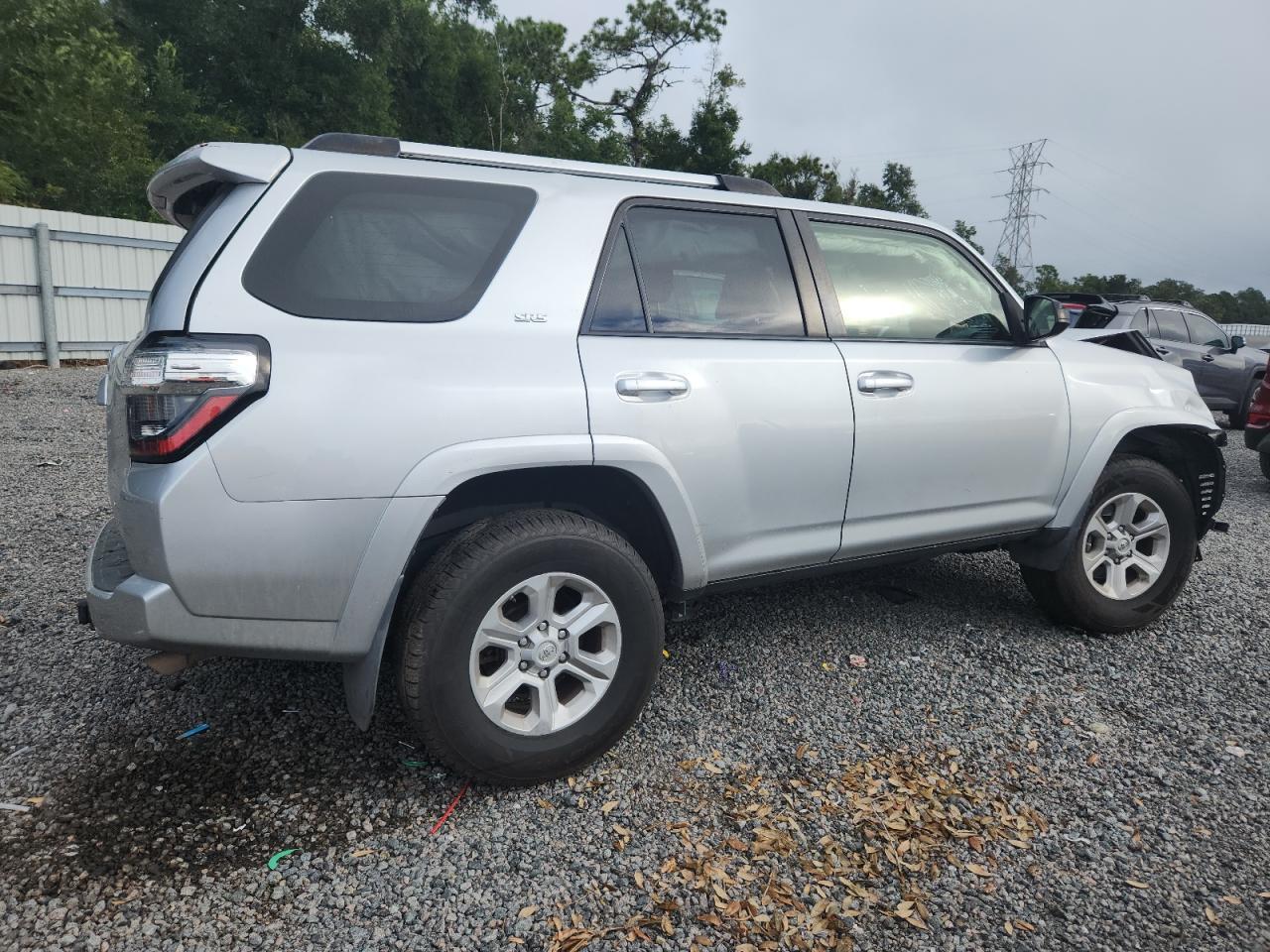 2021 Toyota 4Runner Sr5 - Image 3