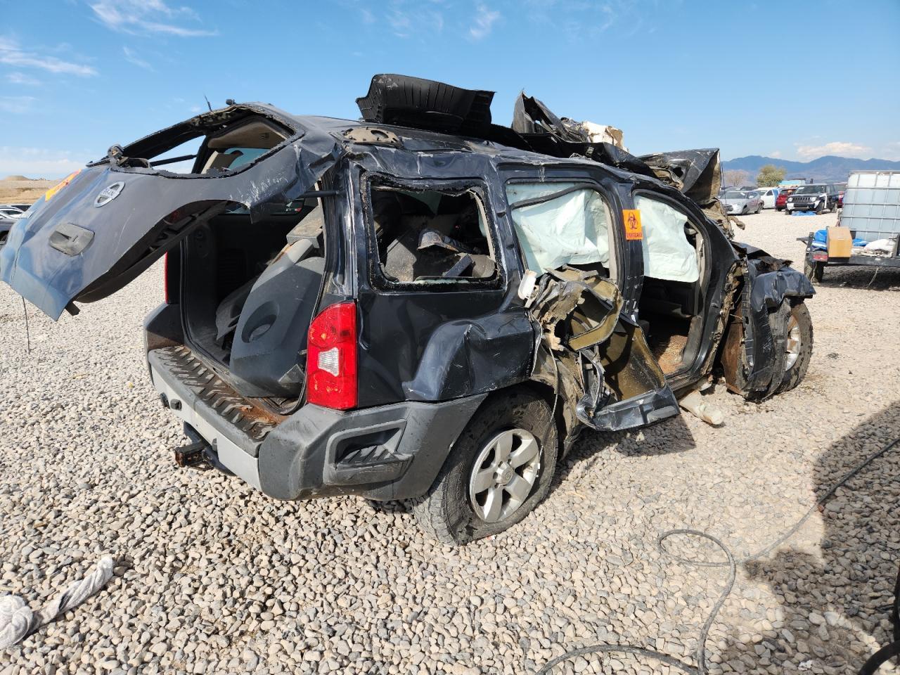 2013 Nissan Xterra X - Image 3
