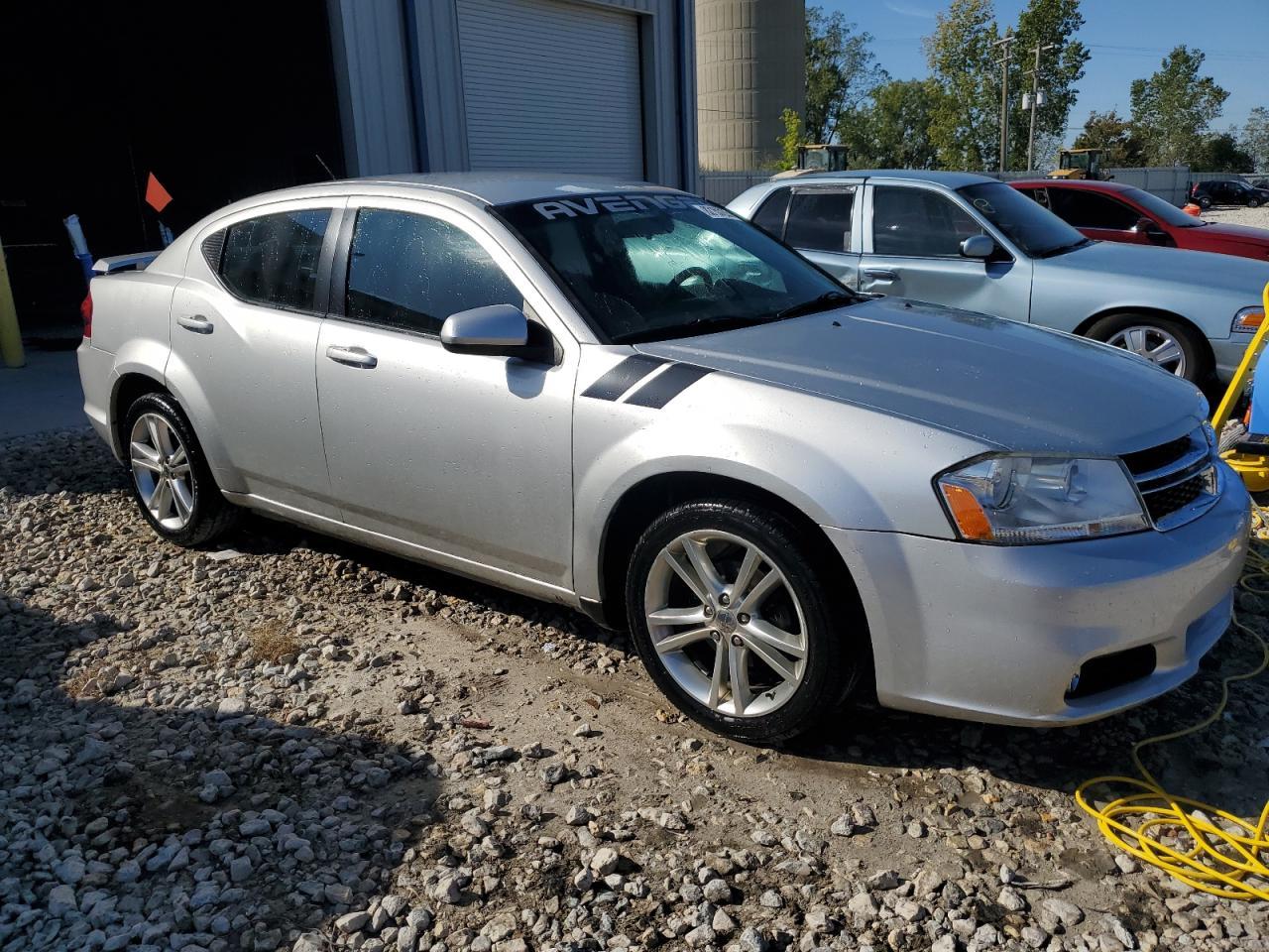 2012 Dodge Avenger Sxt - Фото 4