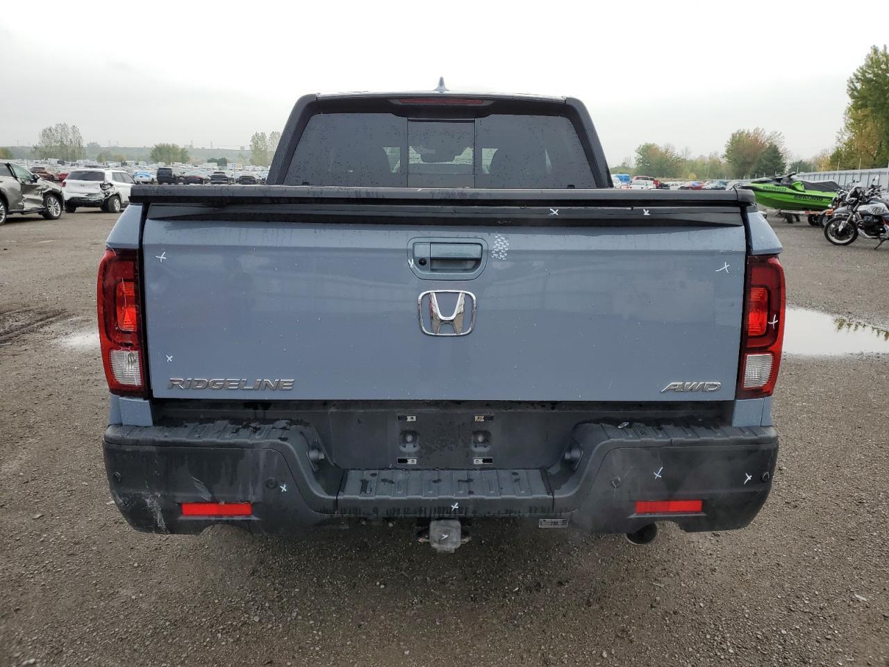 2022 Honda Ridgeline Black Edition - Image 6