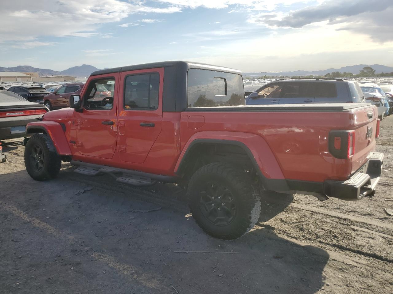 2023 Jeep Gladiator Sport - Фото 2
