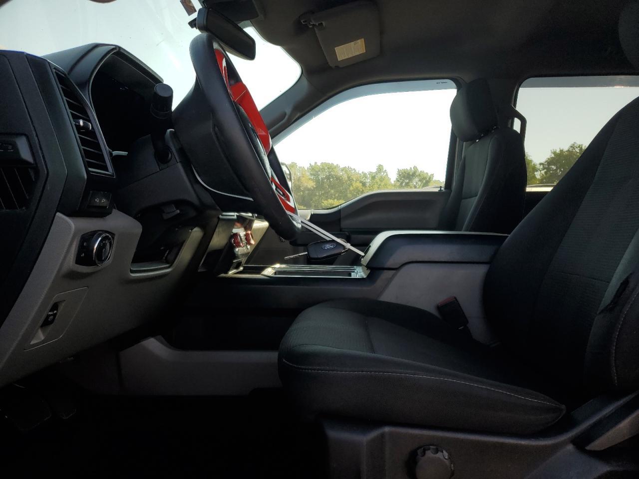 2020 Ford F150 Supercrew - Фото 7