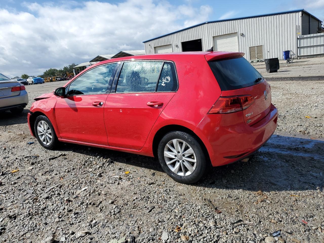 2015 Volkswagen Golf - Image 2