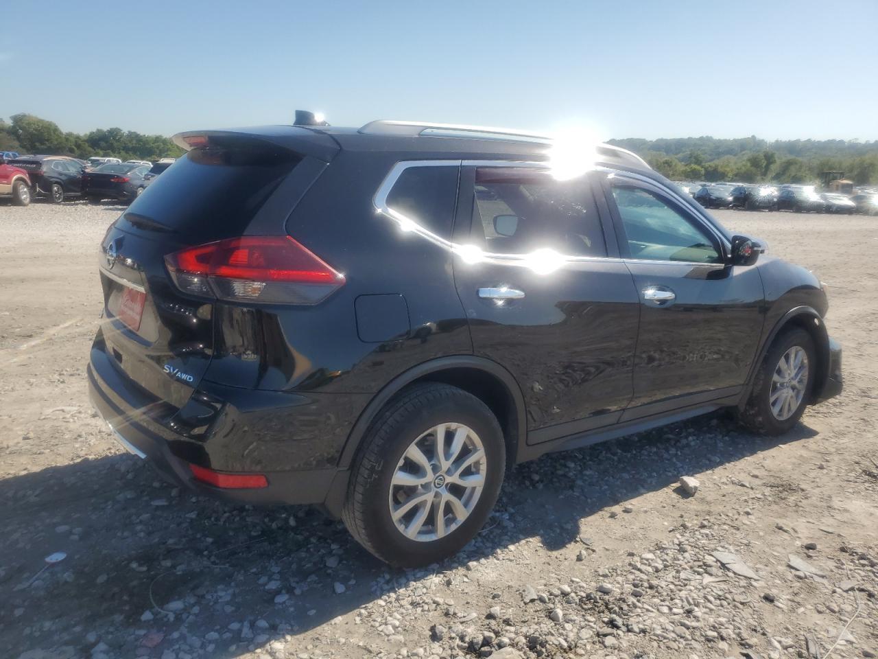 2018 Nissan Rogue S - Image 3