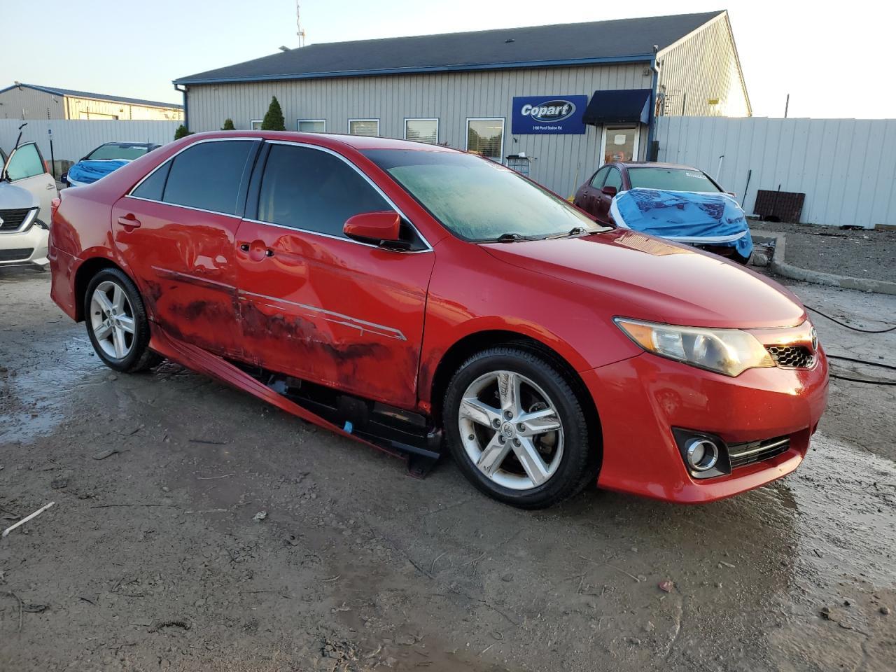 2014 Toyota Camry L - Фото 4