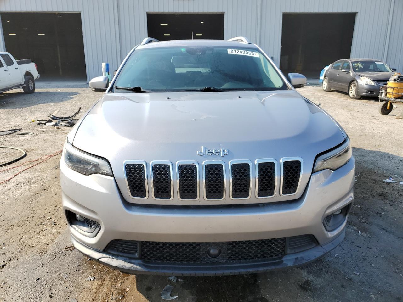 2020 Jeep Cherokee Latitude Plus - Фото 5