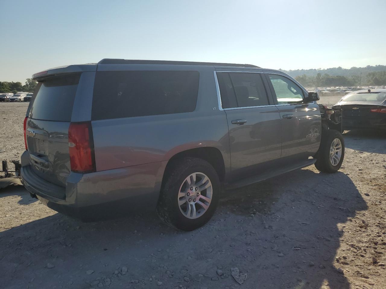 2018 Chevrolet Suburban K1500 Lt - Image 3