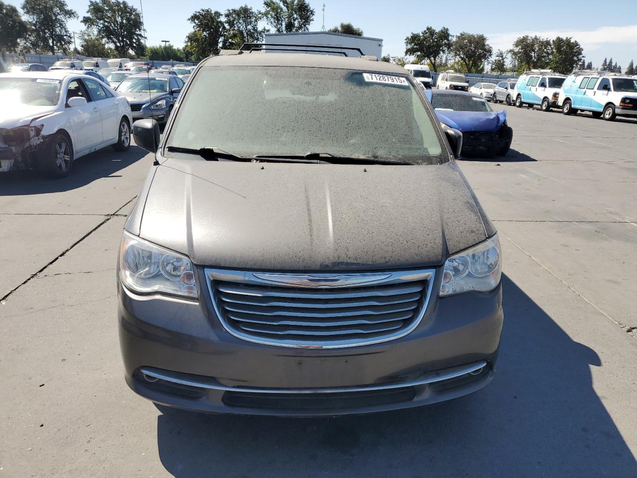 2015 Chrysler Town & Country Touring - Image 5