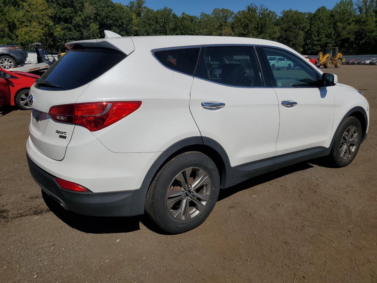 2015 Hyundai Santa Fe Sport - Image 3