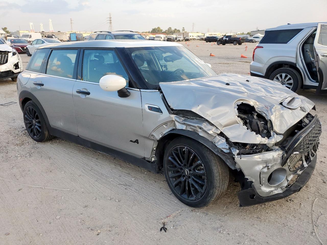 2023 Mini Cooper S Clubman All4 - Image 5