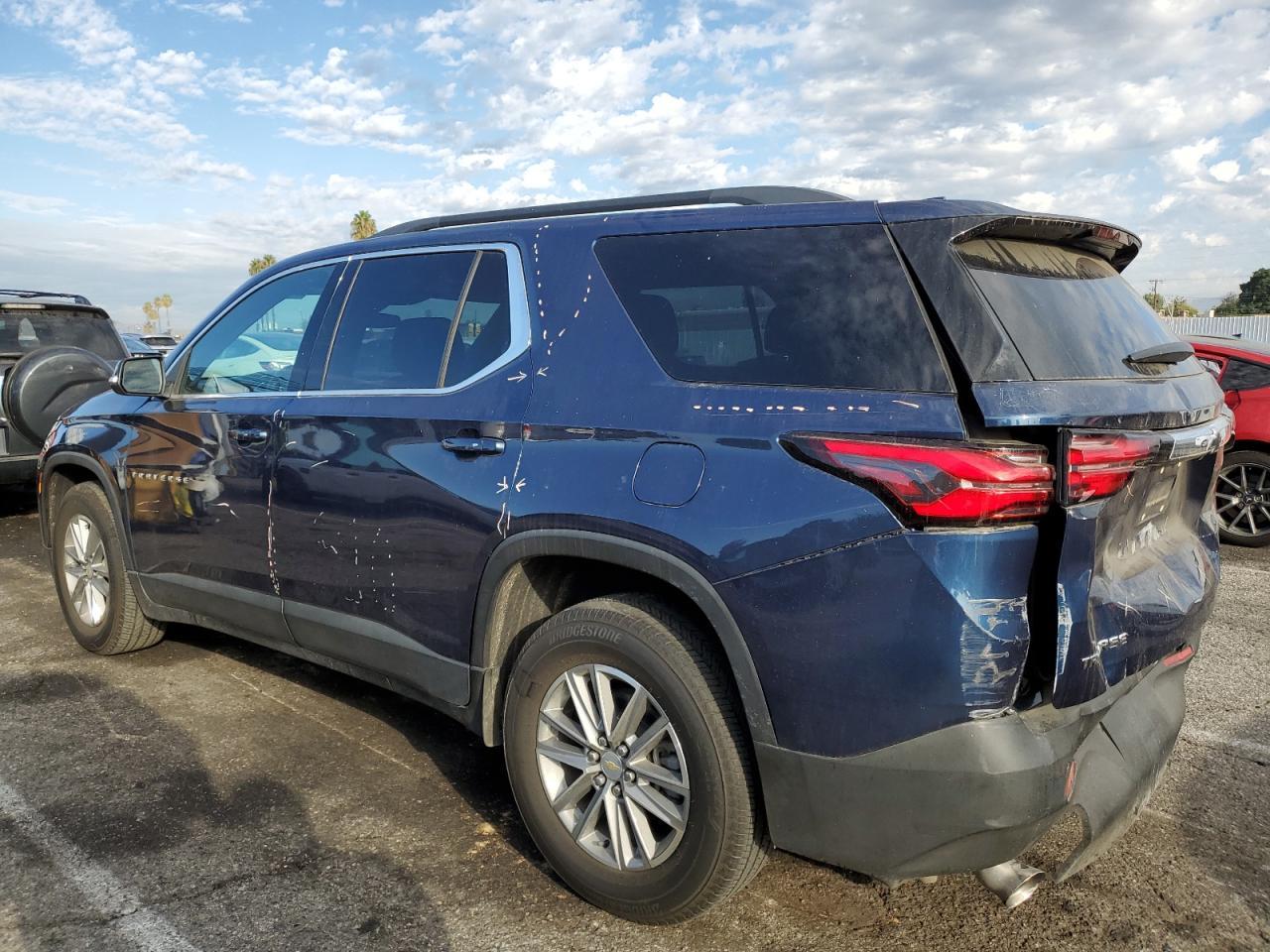2022 Chevrolet Traverse Lt - Image 2